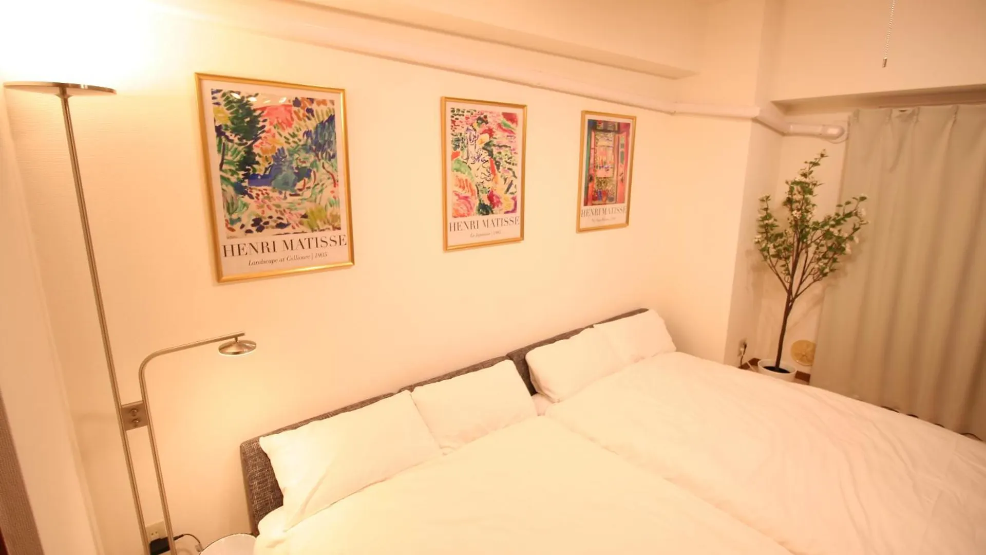 大阪中心街 道頓堀徒歩10分!!! 日本橋駅 徒歩10分 ホテルリネン使用 702 Apartment