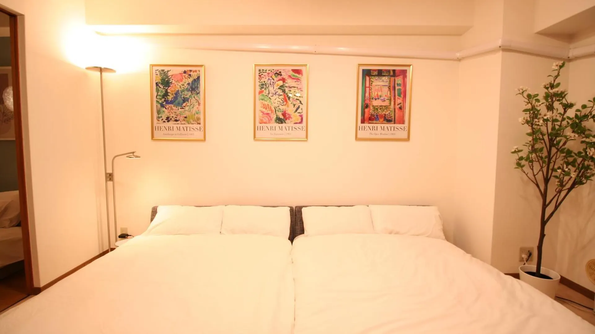 Apartment 大阪中心街 道頓堀徒歩10分!!! 日本橋駅 徒歩10分 ホテルリネン使用 702 Japan